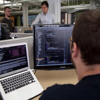 Спецтехника без лишнего поиска: как выбрать нужную машину в каталоге