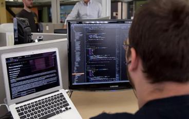 Спецтехника без лишнего поиска: как выбрать нужную машину в каталоге